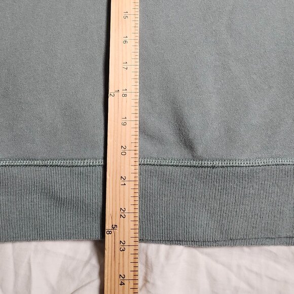 he Black Dog Womens Sweatshirt Legacy Collection Color Green Size Medium - Picture 5 of 16